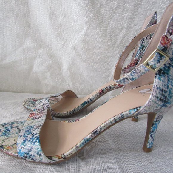 B P Open Toe, Strappy Sandals, Size 10 - Picture 3 of 5